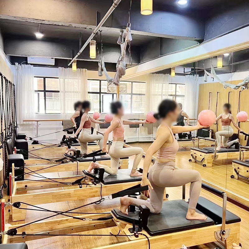 Pilates And Yoga Studio - 2025 La più recente attrezzatura per