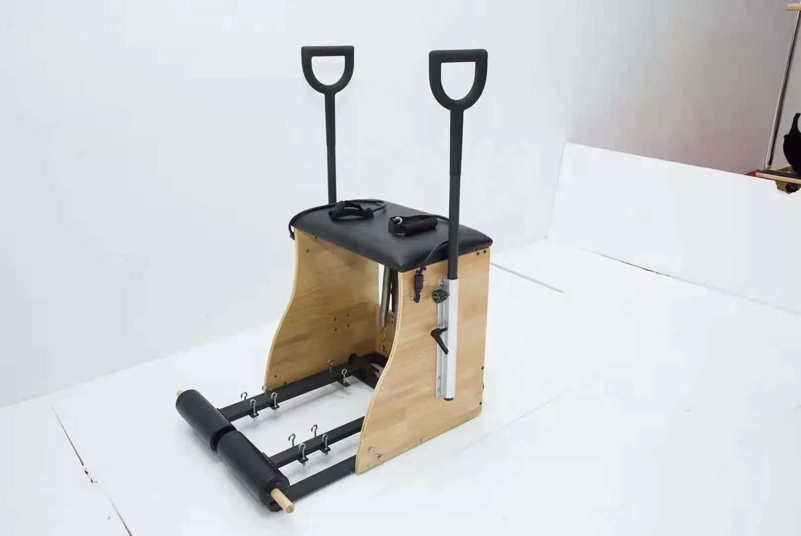 Sport body fit yoga esercizio  - Pilates And Yoga Studio recensione e prezzo